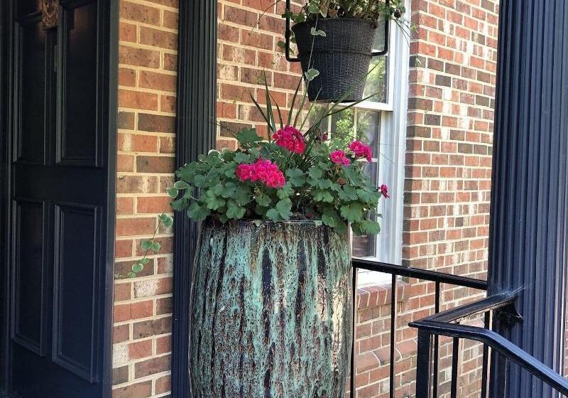 ホテル Williamsburg Sampler B & B