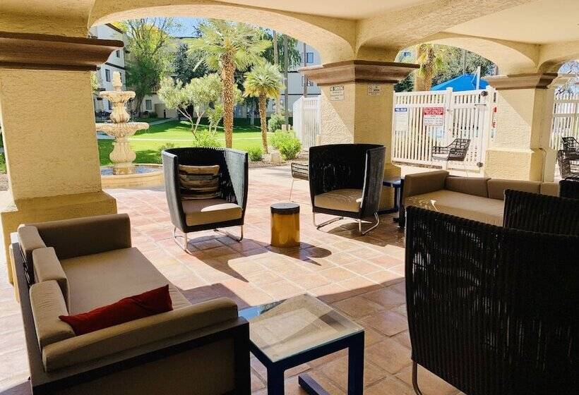 Windmill Suites Surprise, Ascend Hotel Collection