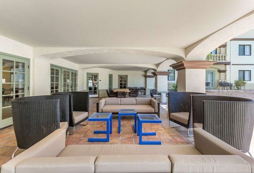 Windmill Suites Surprise, Ascend Hotel Collection