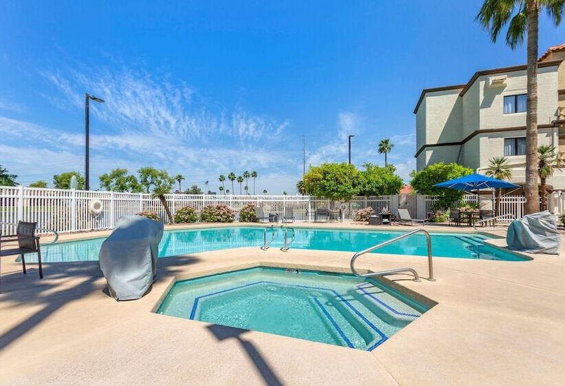 Windmill Suites Surprise, Ascend Hotel Collection