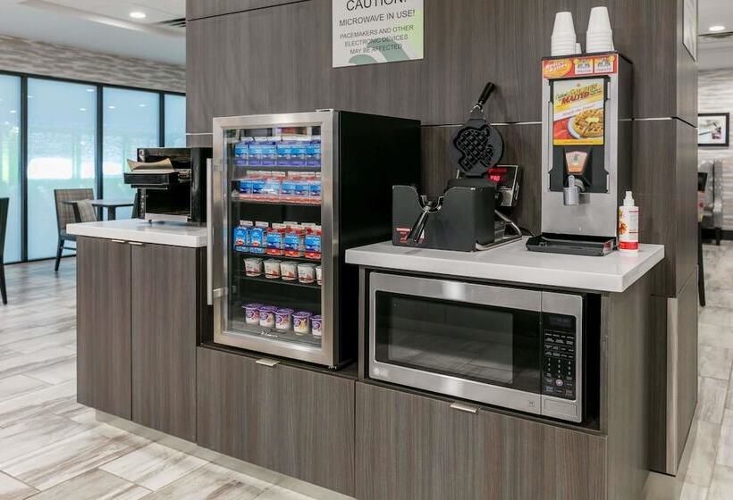 ホテル Wingate By Wyndham Dallas Love Field