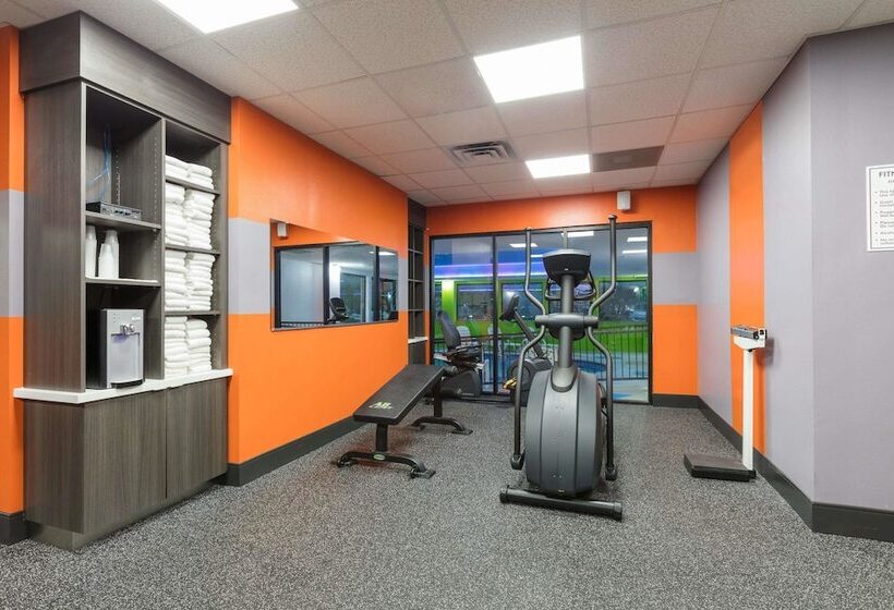 هتل Wingate By Wyndham Dallas Love Field