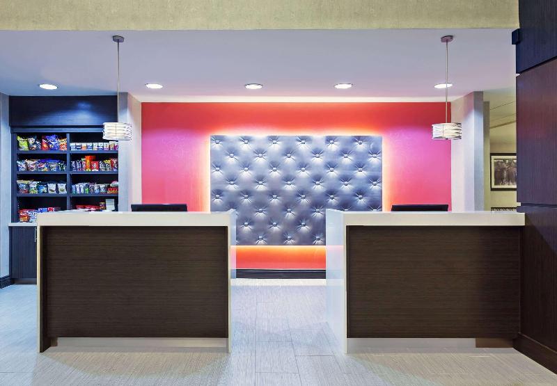 ホテル Comfort Inn & Suites Irving Las Colinas Dfw