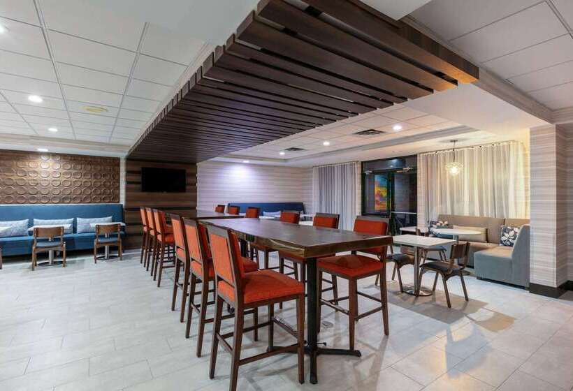 ホテル Wingate By Wyndham Dfw / North Irving