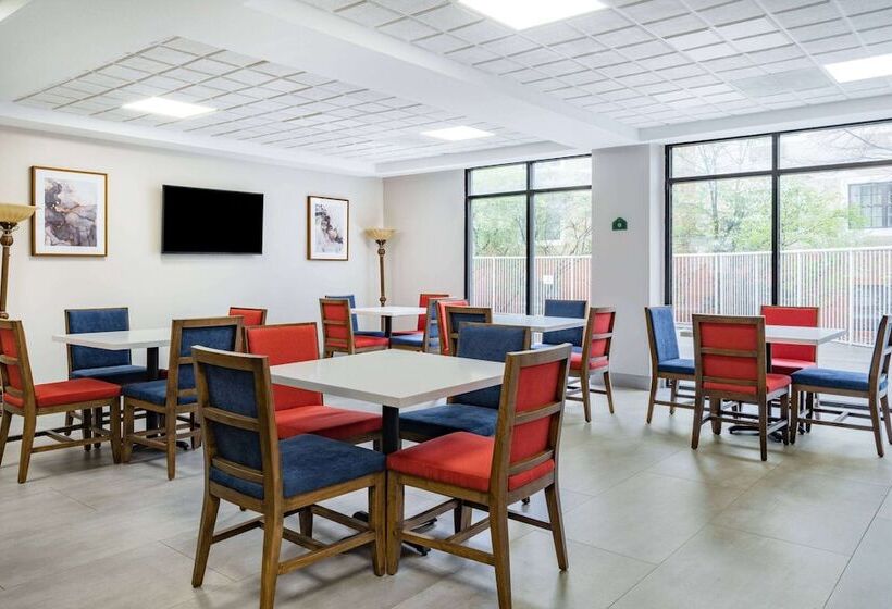 فندق Wingate By Wyndham Atlanta Duluth