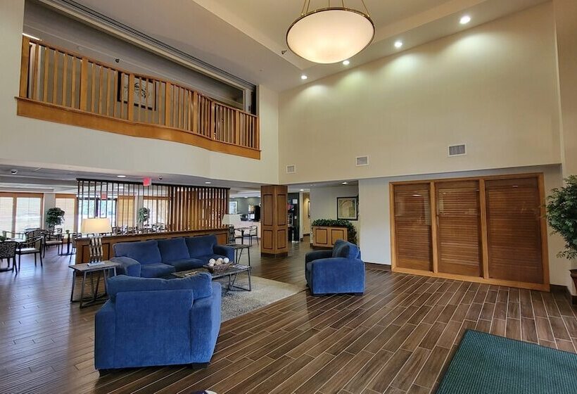 בית מלון כפרי Independent Sphc Cross Creek Inn & Suites