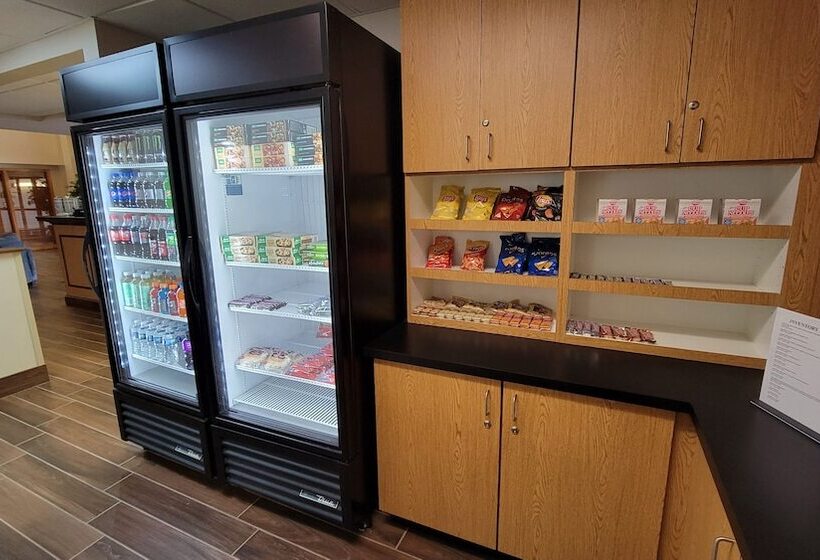 ホテル Independent Sphc Cross Creek Inn & Suites