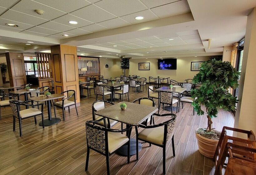 فندق Independent Sphc Cross Creek Inn & Suites