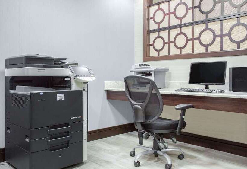 فندق Wingate By Wyndham Rock Hill / Charlotte / Metro Area