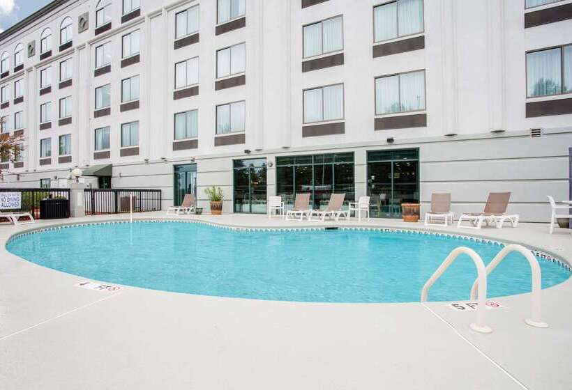 فندق Wingate By Wyndham Rock Hill / Charlotte / Metro Area