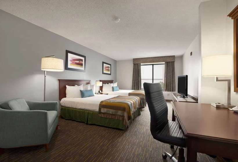 호텔 Wingate By Wyndham And Williamson Conference Center