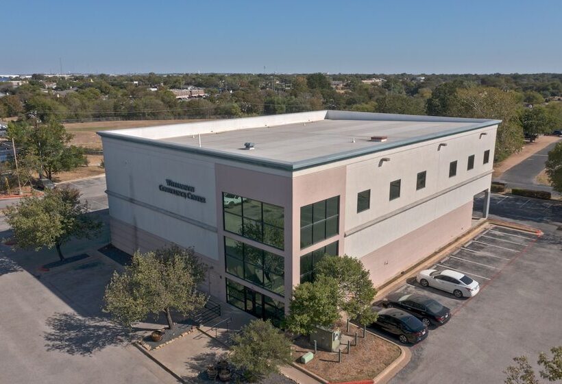 호텔 Wingate By Wyndham And Williamson Conference Center