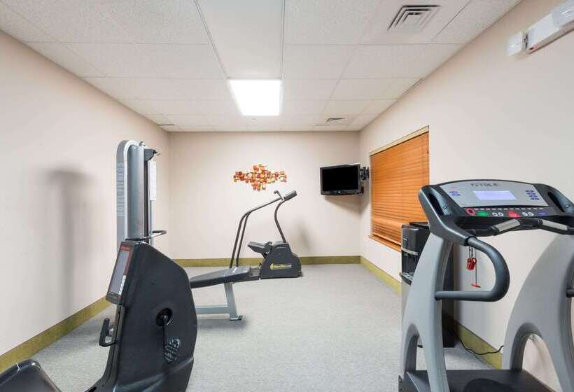 호텔 Wingate By Wyndham Sulphur Near Lake Charles