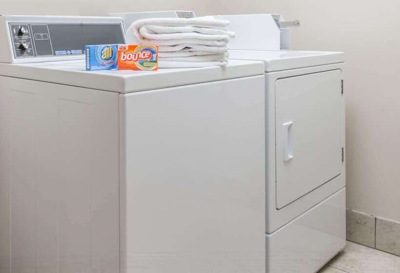 호텔 Wingate By Wyndham Sulphur Near Lake Charles