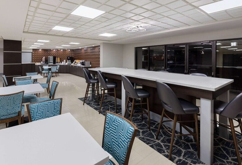 호텔 Wingate By Wyndham Sulphur Near Lake Charles