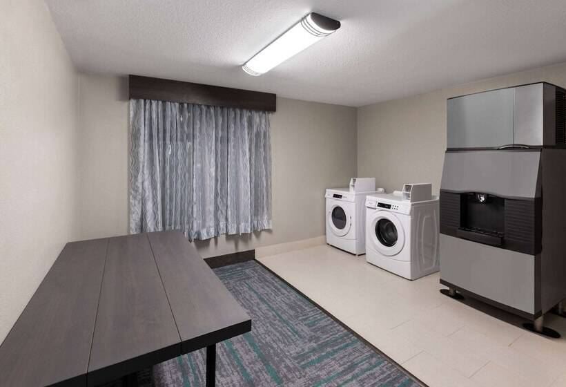 호텔 Wingate By Wyndham Sulphur Near Lake Charles