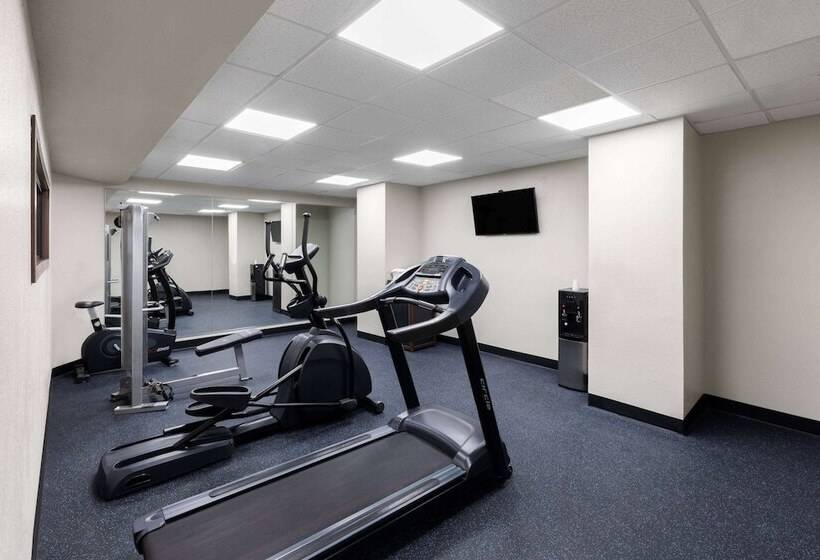 호텔 Wingate By Wyndham Sulphur Near Lake Charles