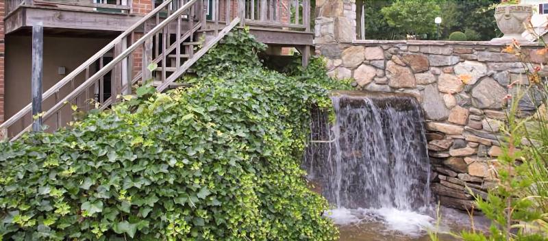 فندق Winnapaug Inn