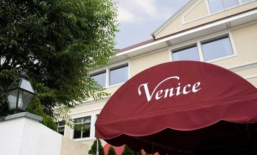 فندق Winnapaug Inn