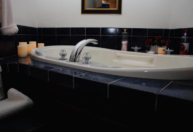 فندق Woodstock Inn Bed & Breakfast