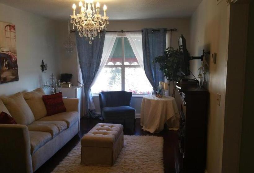 فندق Woodstock Inn Bed & Breakfast