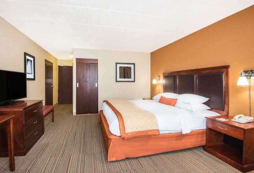 호텔 Wyndham Garden Inn Pittsburgh Airport