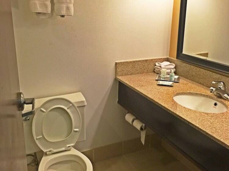 호텔 Wyndham Garden Inn Pittsburgh Airport