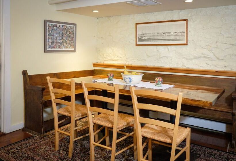 酒店 Yankee Peddler Inn