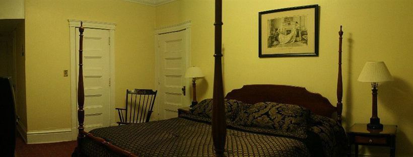 호텔 Yankee Pedlar Inn