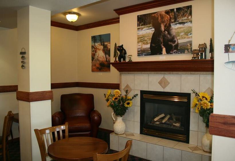 فندق Yellowstone Lodge