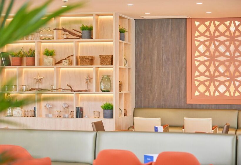 ホテル Zafiro Can Picafort