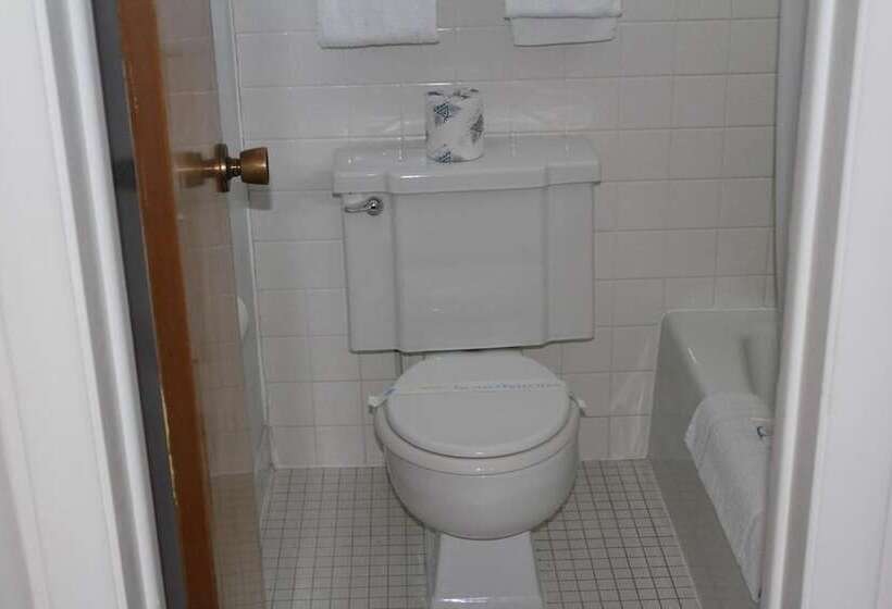 モーテル Hastings Inn