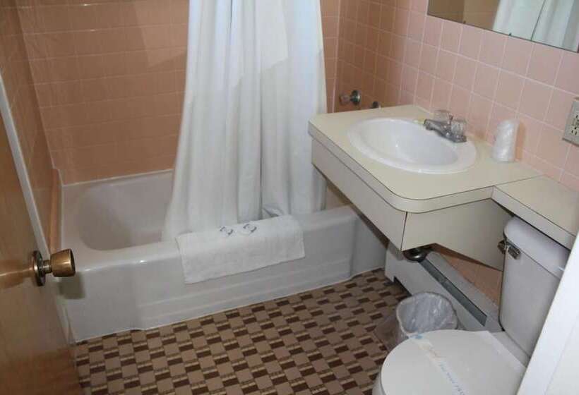 モーテル Hastings Inn