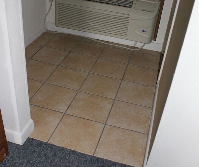 モーテル Hastings Inn