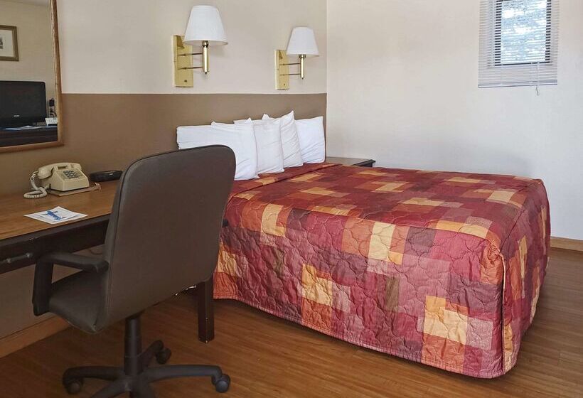 فندق على الطريق Rodeway Inn