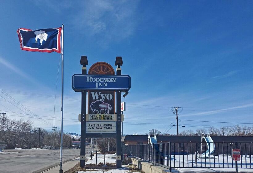 فندق على الطريق Rodeway Inn