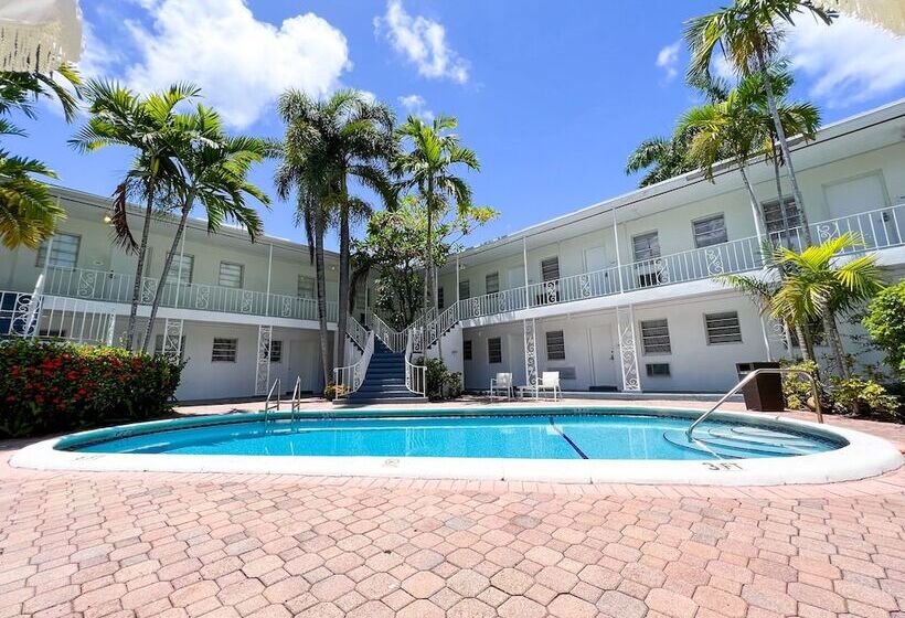 מוטל Winterset A North Beach Village Resort