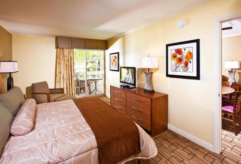 Winners Circle Resort