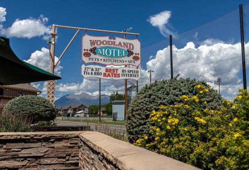 Woodland Motel