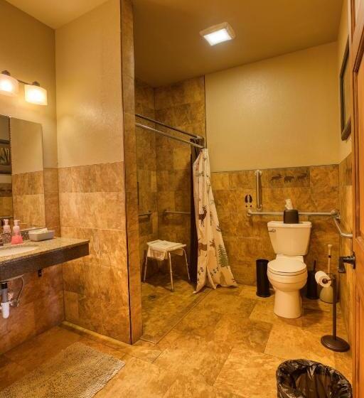 فندق Lewis & Clark Resort