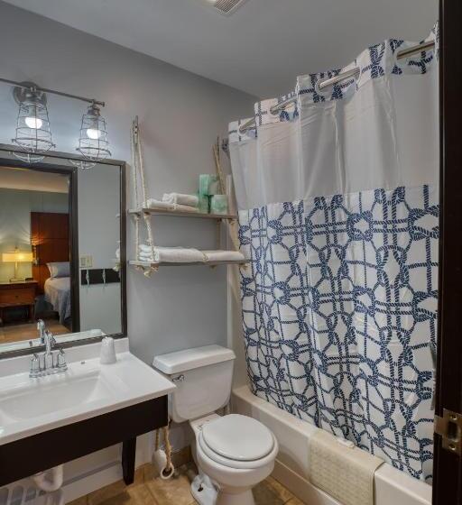 فندق Lewis & Clark Resort