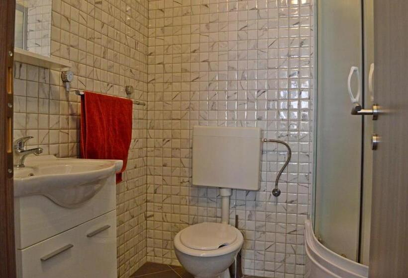 Apartments Ante 1306