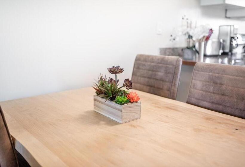 Lahaina Wonderful Condos