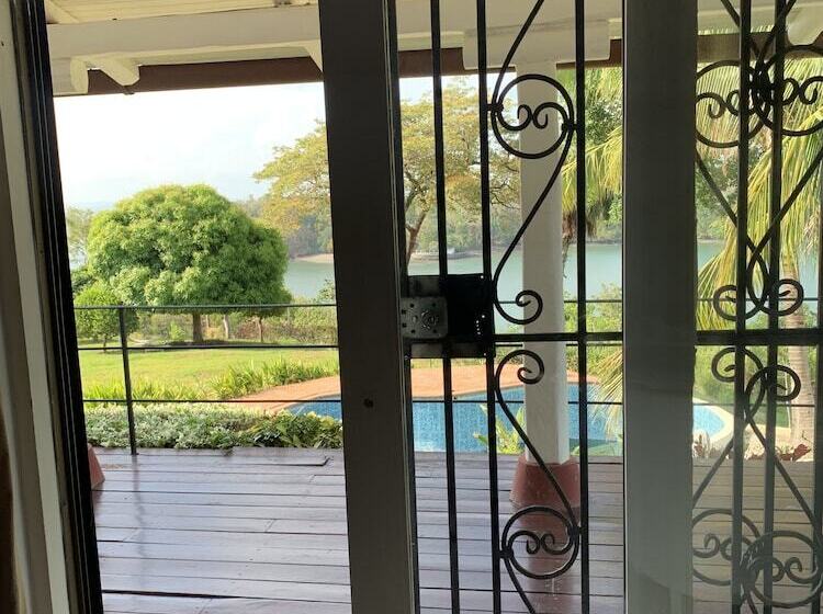 בית מלון כפרי Boca Brava Paradise