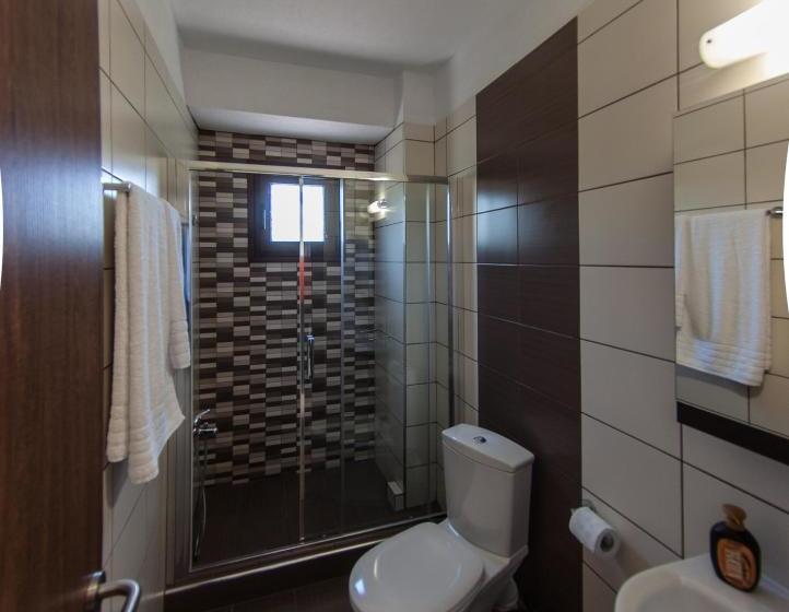 Ianthi Maisonettes