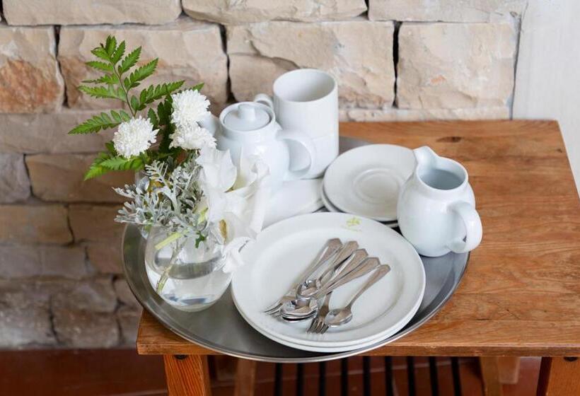 Amalurra Ecohotel & Retreat Center