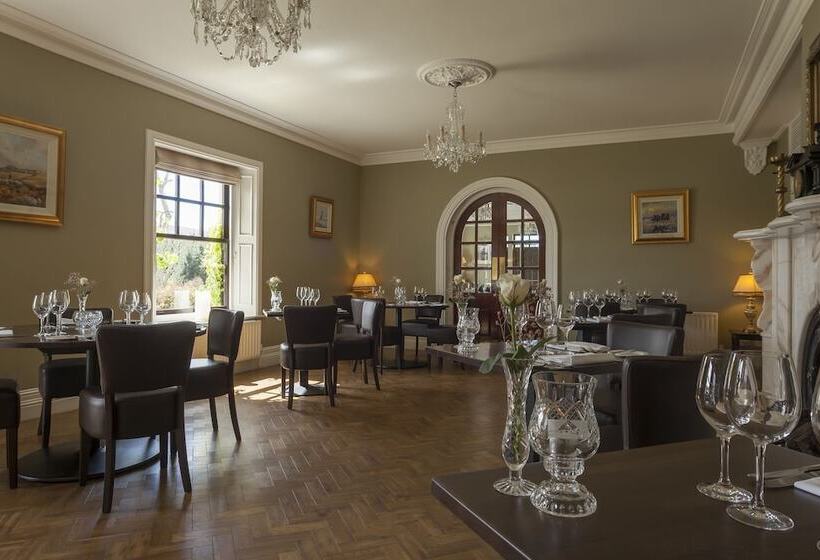 An Chúirt Hotel, Gweedore, Donegal