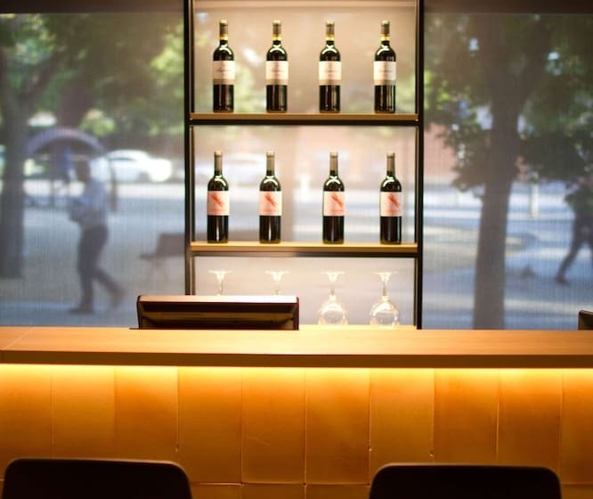 Aparthotel Atenea Valles