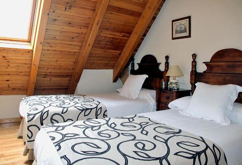 Apartamentos Deth Camin Reiau