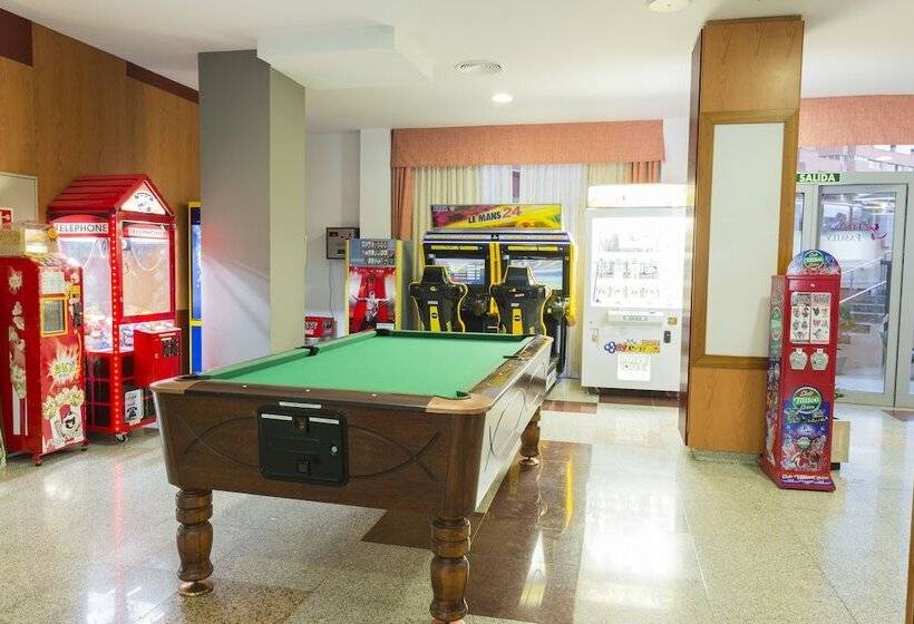 Apartamentos Mar y Golf